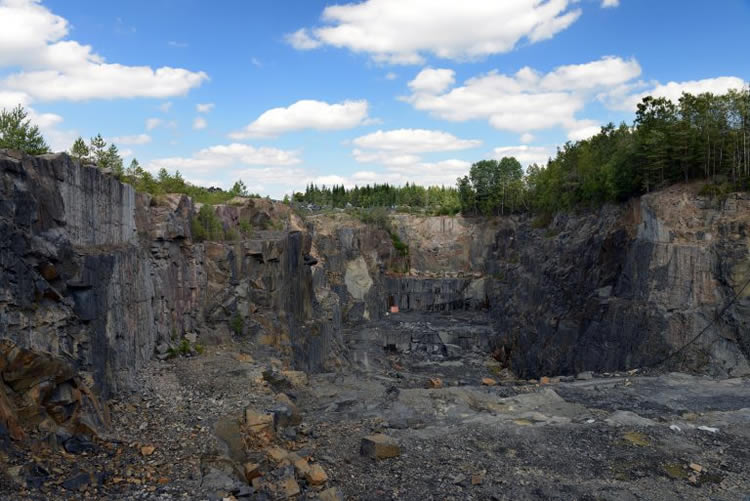 Diabase quarry